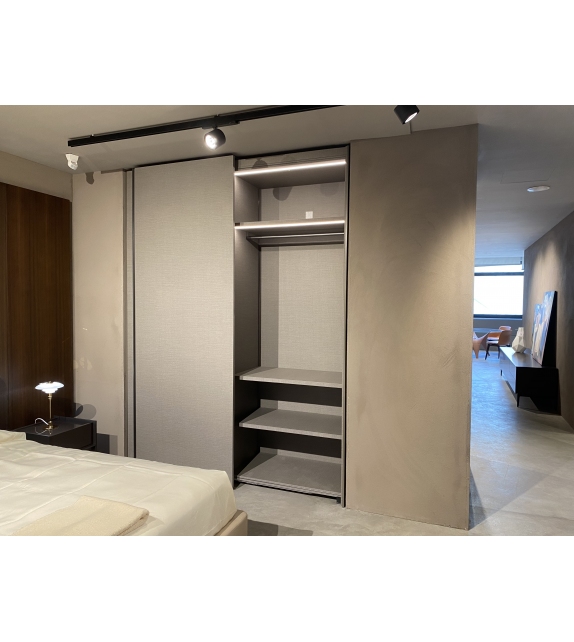 Versandfertig - Gliss Master-A Filo Molteni & C Kleiderschrank