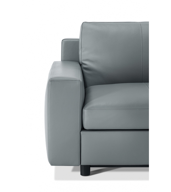Massimosistema Poltrona Frau Sofa-bed