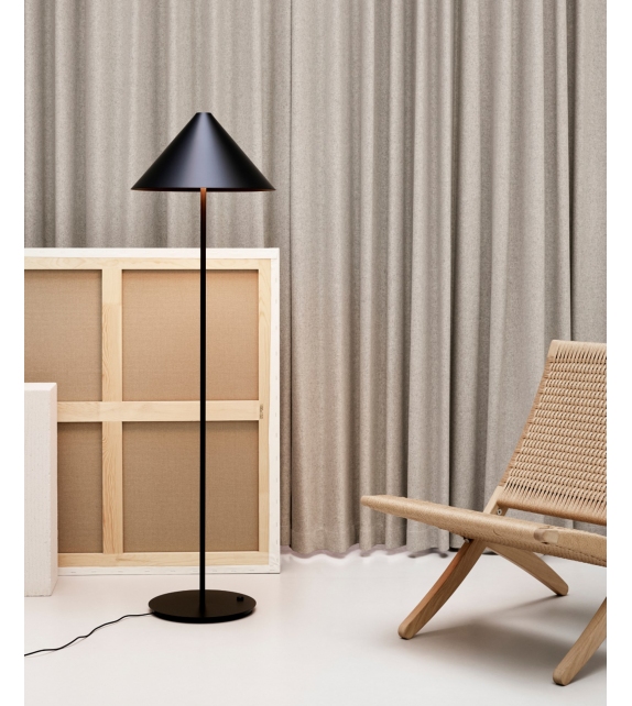 Keglen Louis Poulsen Lampadaire