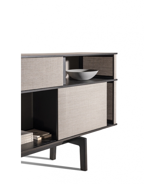 Lloyd Tex Poltrona Frau Sideboard