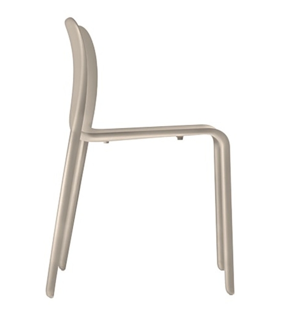 First Magis Chaise