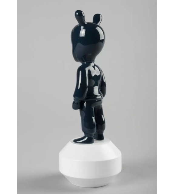 The Guest Little Lladró Sculpture