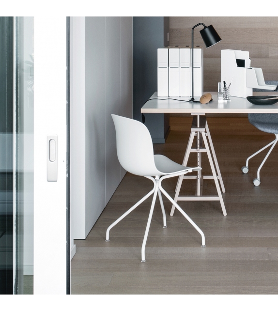 Troy 4 Star Polypropylene Magis Chair