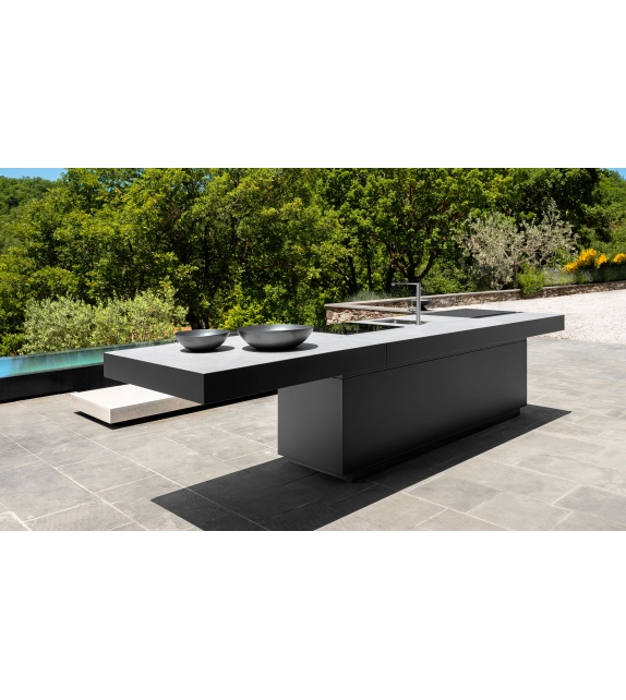 Trocadero Talenti Bar Table