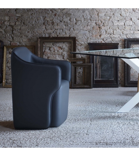 Ready for shipping - Ali Armchair Miniforms