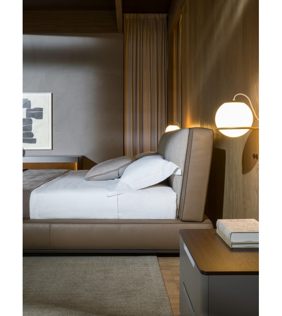 Aldgate Molteni & C Bed