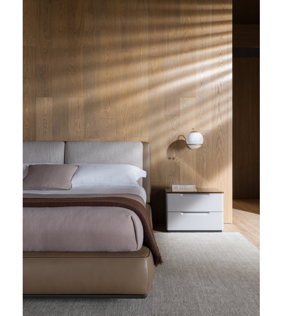 7070 Molteni & C Bedside Table