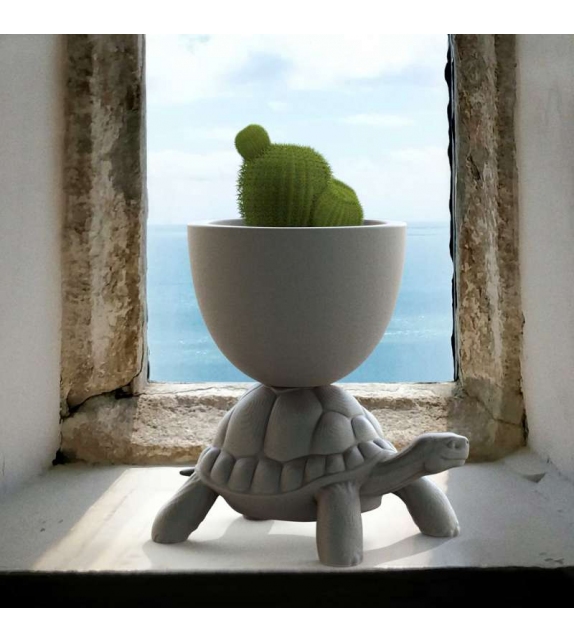 Turtle Carry Qeeboo Vase