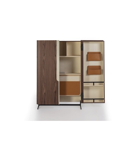 Savio Porada Bureau de Travail