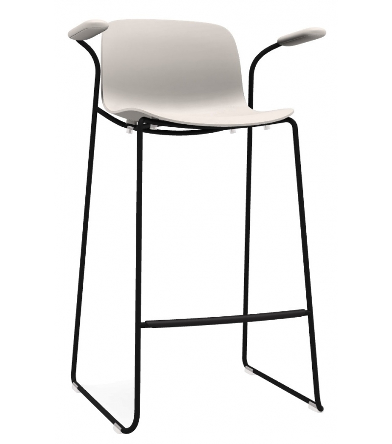 Troy Sledge Polypropylene Magis Hocker mit Armlehnen