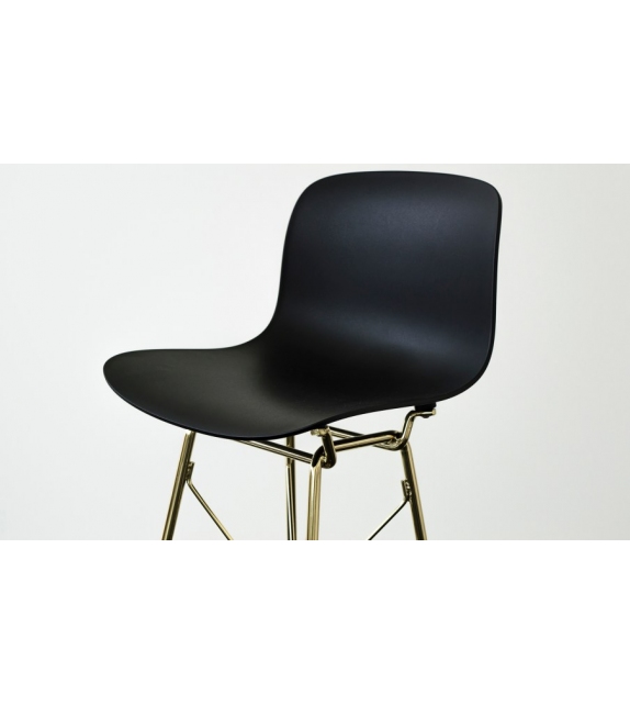 Troy Wireframe Magis Stool