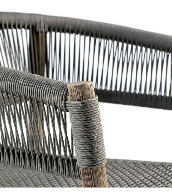 Kilt Teak Ethimo Armstuhl