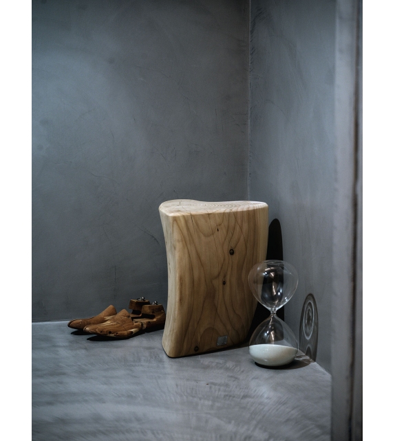 One Love Riva 1920 Hocker