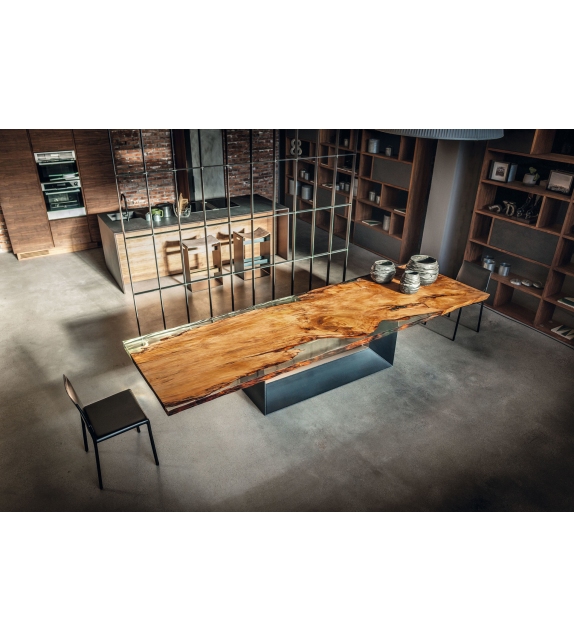 Cube Kauri Riva 1920 Table