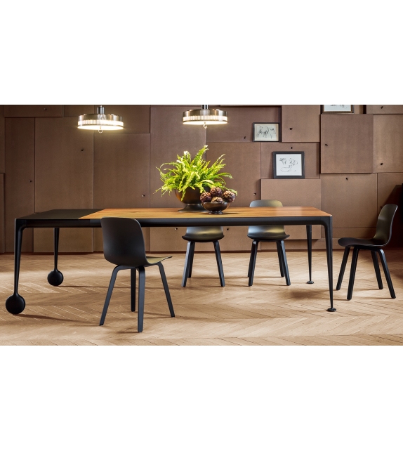 Big Will Magis Extensible Table
