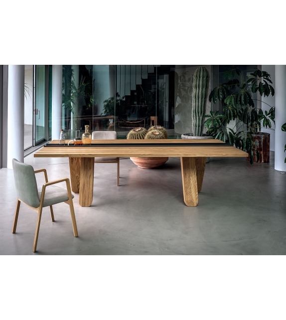 Canal Riva 1920 Table