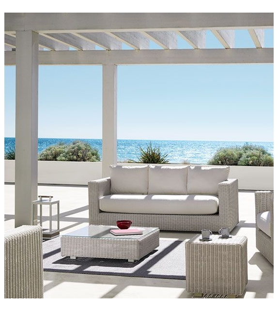 Cube Ethimo Couchtisch