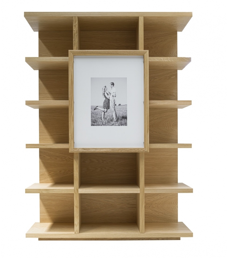 Sakari Riva 1920 Bücherregal