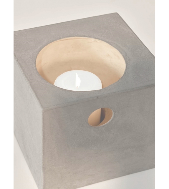 Ready for shipping - Hurricane Le Petit Photophore Béton Serax Bookends