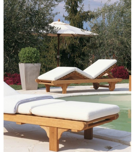 Chelsea Unopiù Sunlounger