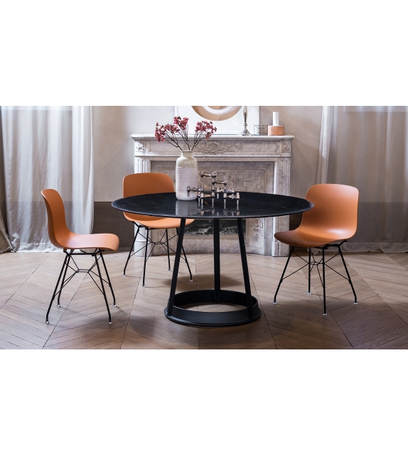Brut 130 Magis Runder Tisch