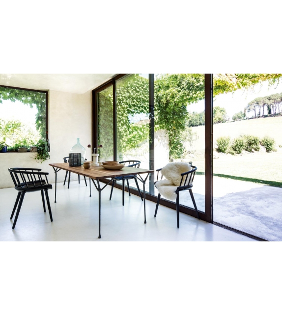 Officina 200 Magis Tisch