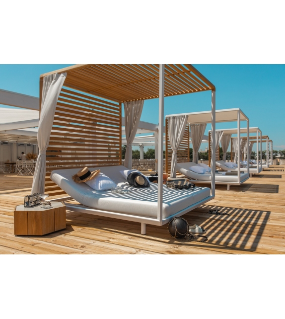 Pavilion Tribù Daybed