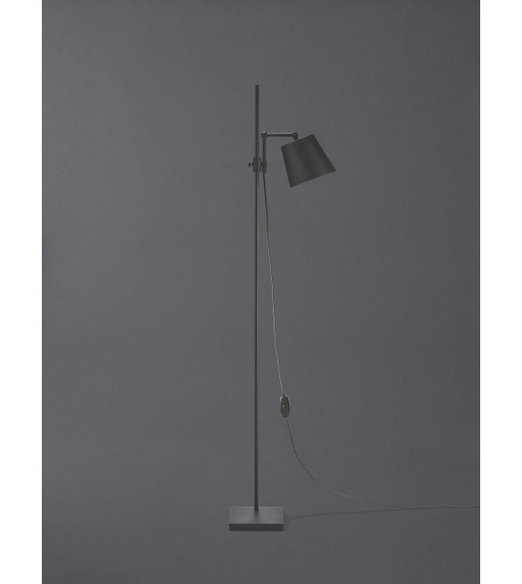 Steel Lab Light Karakter Floor Lamp