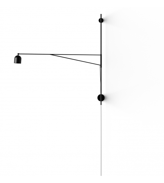 Awkward Light Wall Lamp Karakter