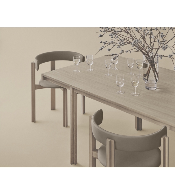 Principal Chair Karakter Chaise