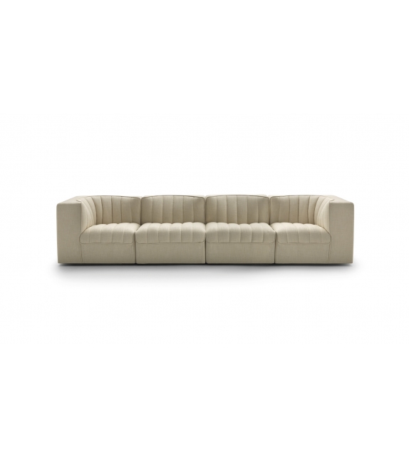 9000 Arflex Sofa