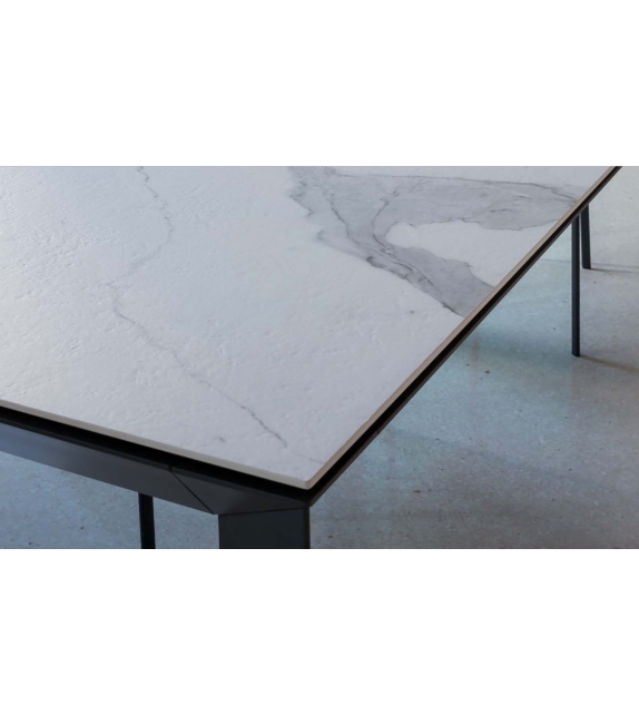 Manhattan Table Riflessi