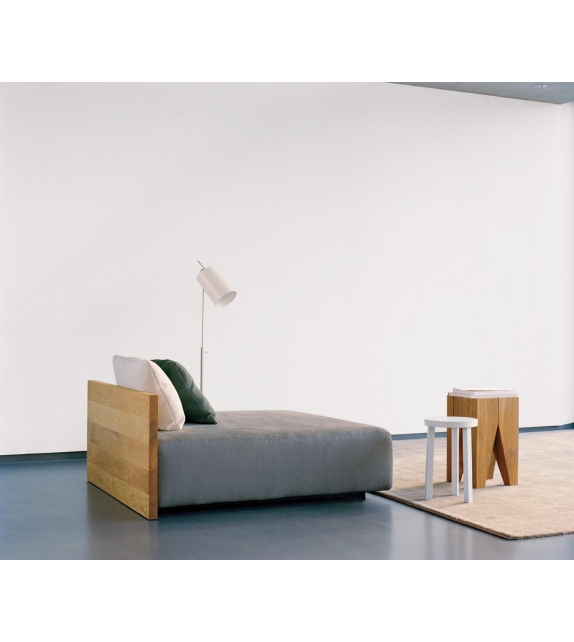 ST04 Backenzahn E15 Stool