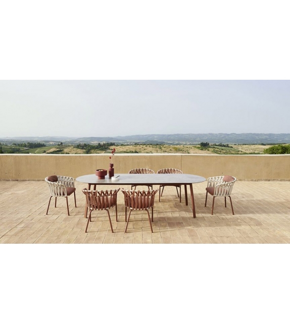 Emma Cross Varaschin Petit Fauteuil