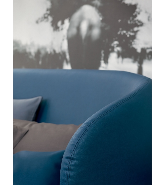 Celine Flou Sofa Cama