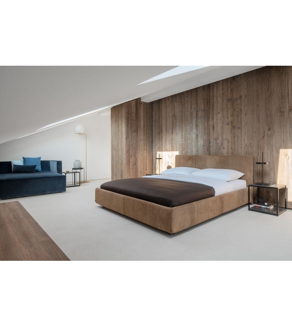 LT06 Palo E15 Table Lamp