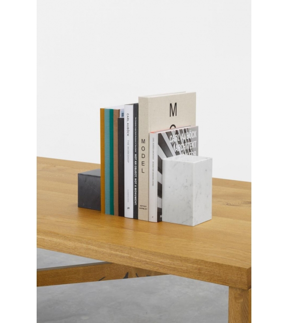 AC11 Stop E15 Bookend