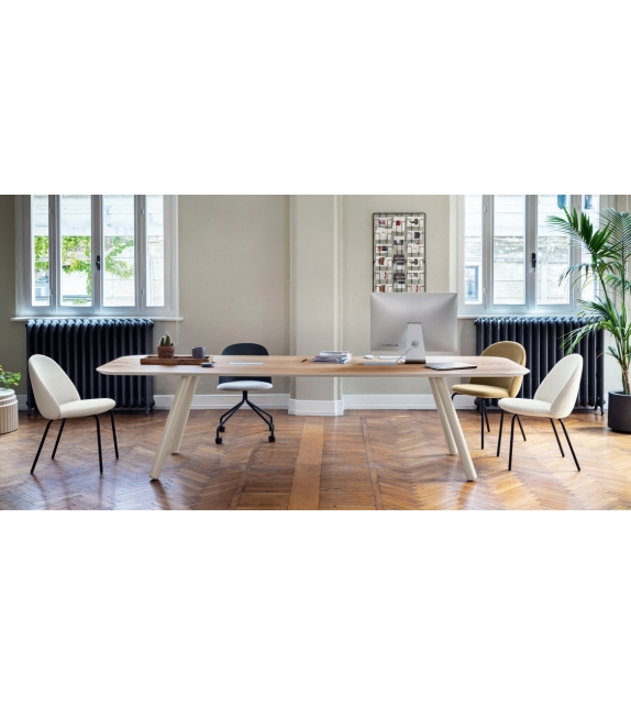 Pixie Miniforms Table