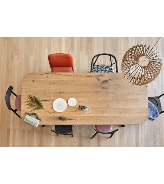 Pixie Miniforms Table