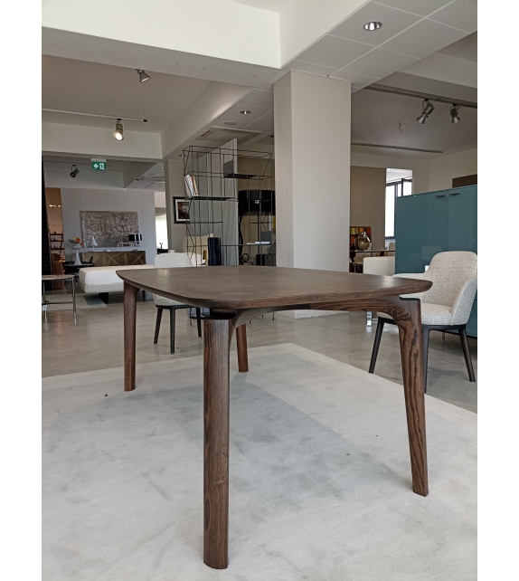 Prêt pour l'expédition - Poltrona Frau Nabucco Table