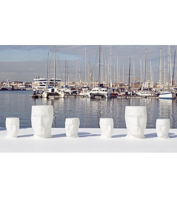 Adan Coffee Table / Stool Vondom