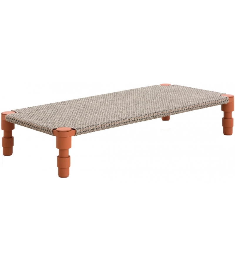 Garden Layers Gan Indian Bed