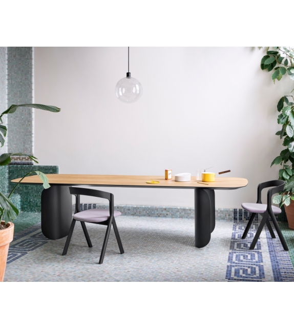 Barry Miniforms Table