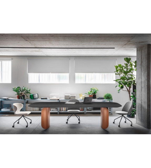 Barry Miniforms Table