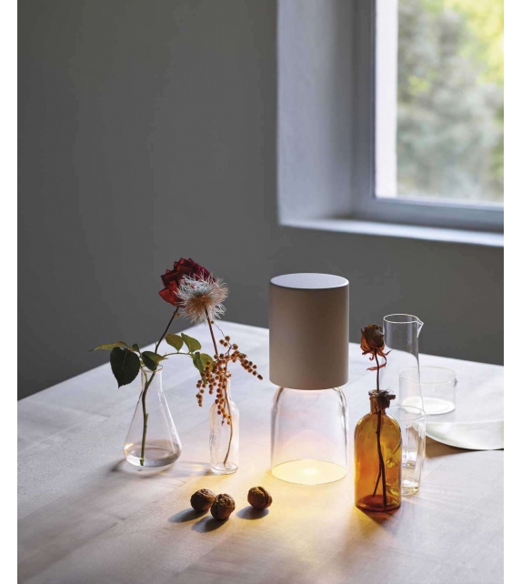 Nui Mini Luceplan Lampada da Tavolo