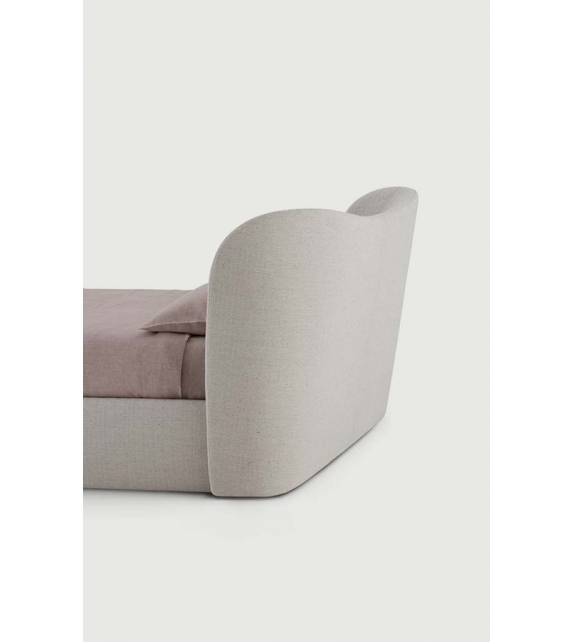 Embrace Pianca Bed