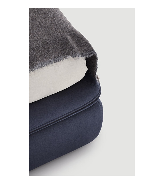 Domenica Pianca Cama