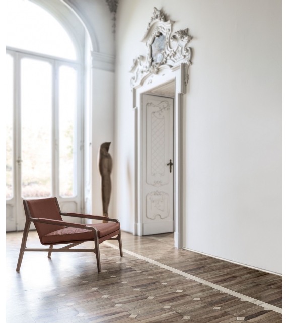 Margot Alivar Armchair