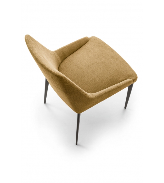 Annika Alivar Chaise