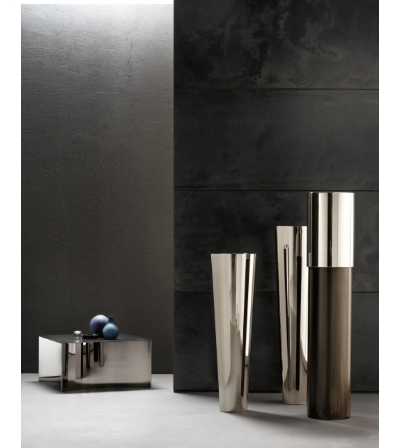 Narnya Vase DeCastelli